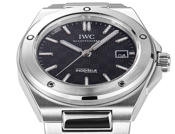 アイ・ダブリュー・シー細部ディテール